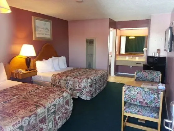 Two Queen Beds, Non-Smoking