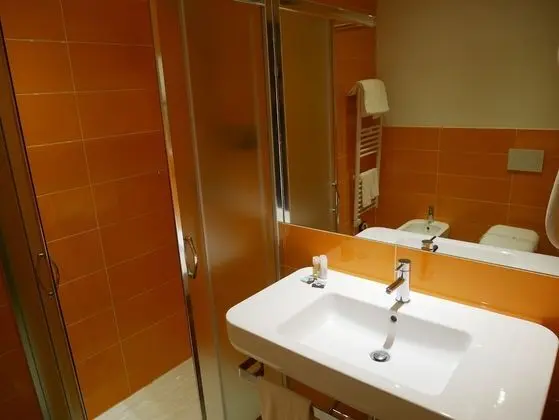Standard Üç Kişilik Oda