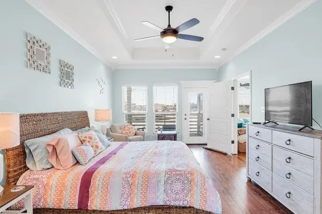 Ev, Birden Çok Yatak, Veranda, Havuz Manzaralı (The Blue Shell)