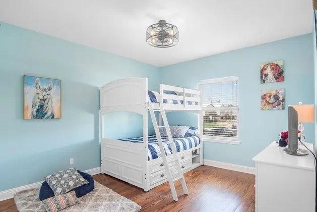 Ev, Birden Çok Yatak, Veranda, Havuz Manzaralı (The Blue Shell)