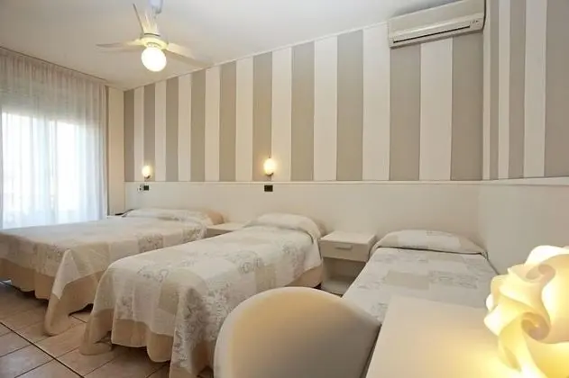 İki Ayrı Yataklı Oda