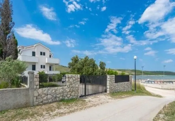 Stüdyo (Blue Skies - 30 m from the sea - SA3()