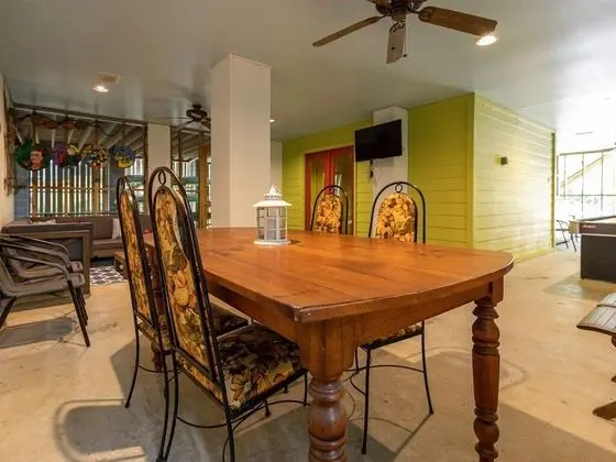 Ev, Birden Çok Yatak, Mutfak, Bahçe Manzaralı