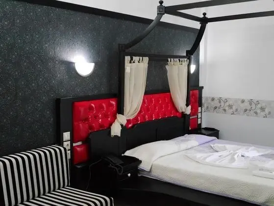 Apartment, 1 Bedroom with Garden View