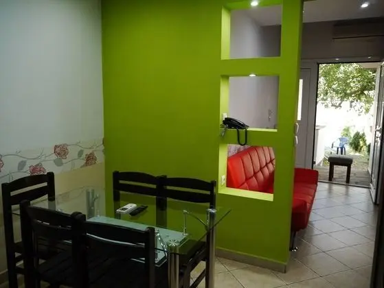 Apartment, 1 Bedroom with Garden View