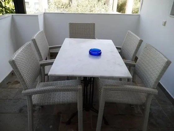 Apartment, 1 Bedroom with Garden View