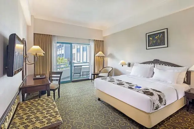 Deluxe Tek Büyük Yataklı Oda