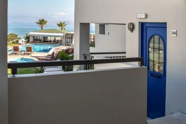 Double or Twin Room Sea View