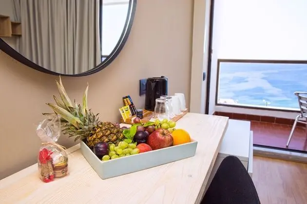 Deluxe Tek Büyük veya İki Ayrı Yataklı Oda, Deniz Manzaralı