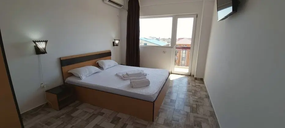 Economy Tek Büyük Yataklı Oda