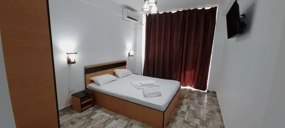 Economy Tek Büyük Yataklı Oda