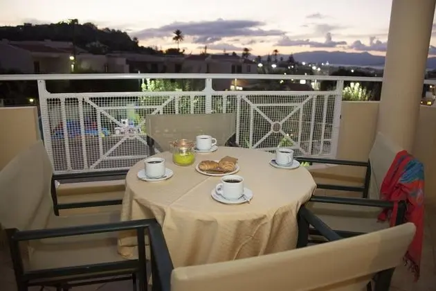 Family Dört Kişilik Oda, Balkon, Deniz Manzaralı (213)