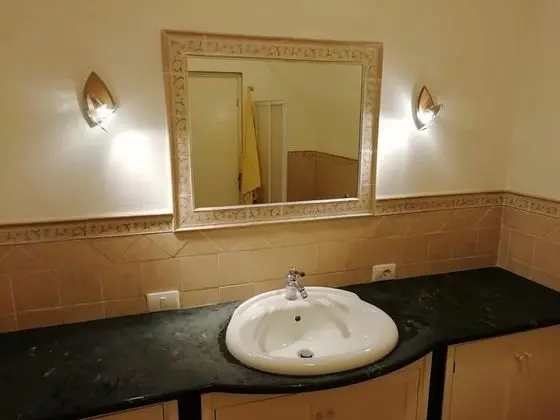 Comfort Tek Büyük Yataklı Oda, Ortak Banyo