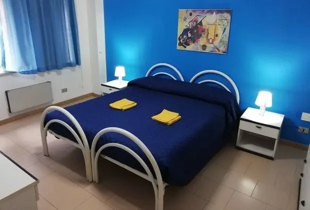 Tek Büyük Yataklı Oda, Ortak Banyo