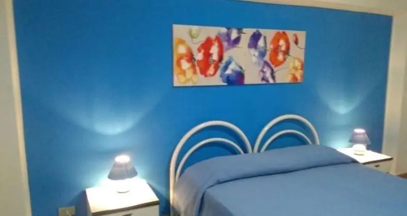 Tek Büyük Yataklı Oda, Ortak Banyo