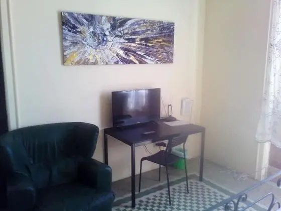 Tek Büyük Yataklı Oda, Ortak Banyo