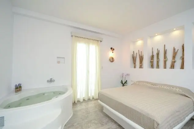 Süit (with Indoor Spa Bath)