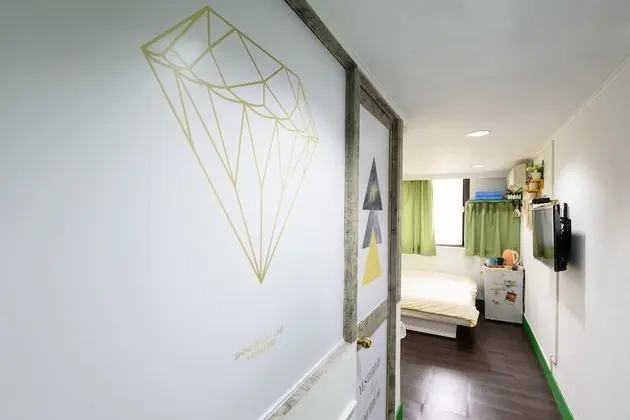 Basic Tek Büyük Yataklı Oda (No Daily Housekeeping)