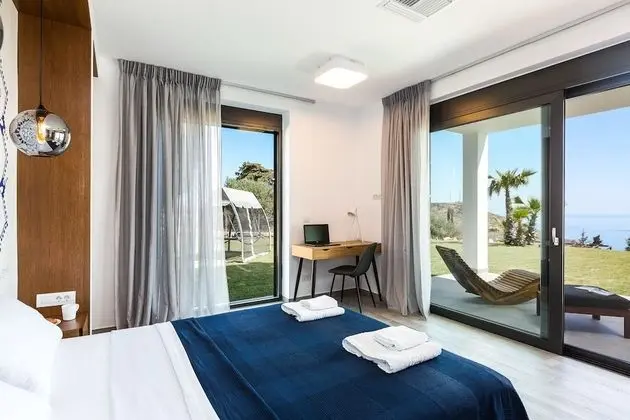 Superior Villa, 4 Yatak Odası, Okyanus Manzaralı, Havuz Kenarı