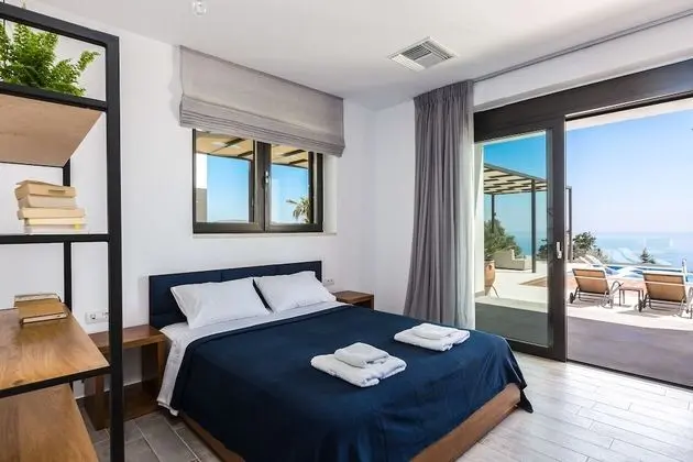 Superior Villa, 4 Yatak Odası, Okyanus Manzaralı, Havuz Kenarı