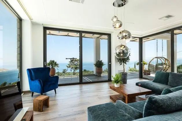 Superior Villa, 4 Yatak Odası, Okyanus Manzaralı, Havuz Kenarı