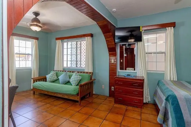 Economy Suite, 2 Double Beds (#2)