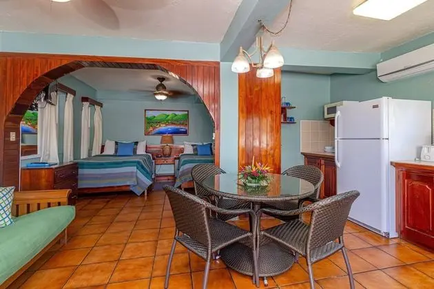 Economy Suite, 2 Double Beds (#2)