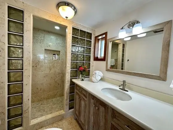 Partial Ocean View Suite, 2 Double Beds (#11)