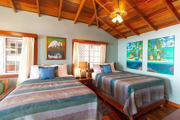 Partial Ocean View Suite, 2 Double Beds (#11)
