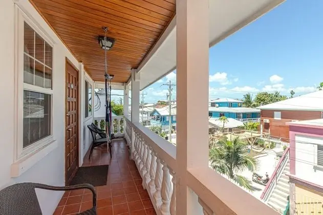 Partial Ocean View Suite, 2 Double Beds (#11)