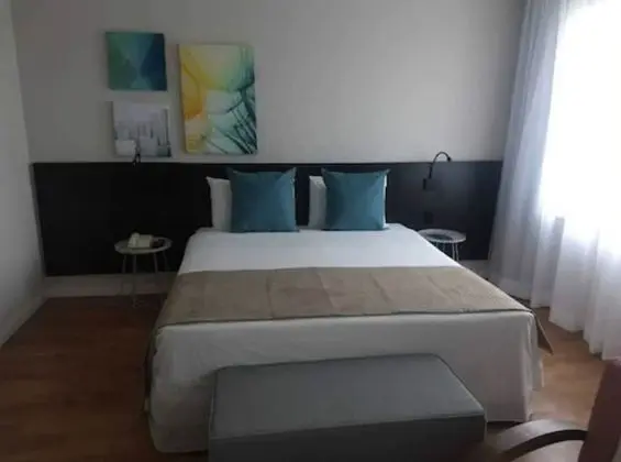 Premier Tek Büyük Yataklı Oda