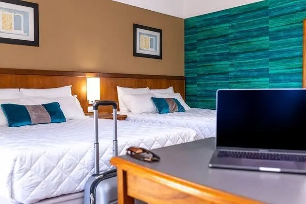Quarto superior, 2 camas de casal  1111
