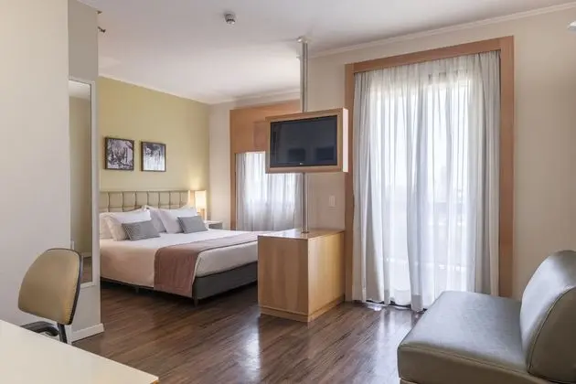 Deluxe Tek Büyük Yataklı Oda (View of Parque Ceret)