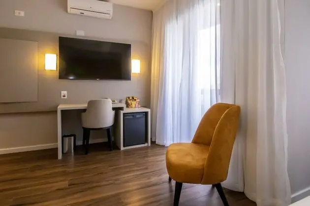 Premium Süit