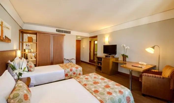 Luxury İki Ayrı Yataklı Oda