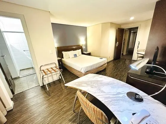 Superior Oda, 1 Büyük (Queen) Boy Yatak