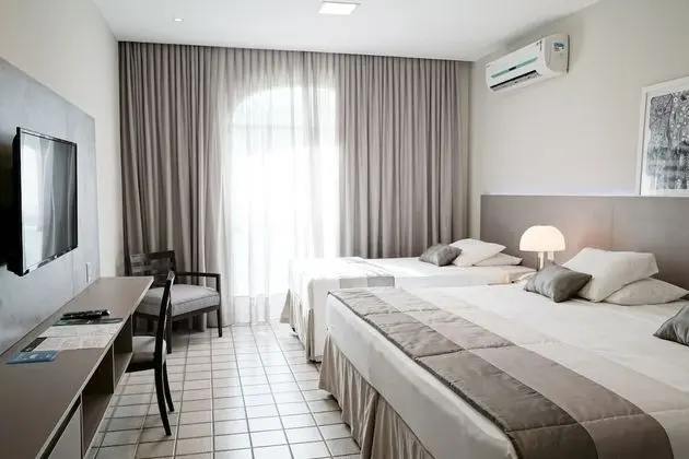 Deluxe Üç Kişilik Oda, Havuz Manzaralı