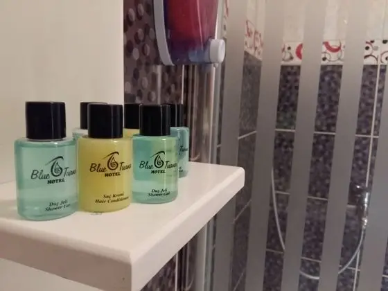 Bathroom amenities