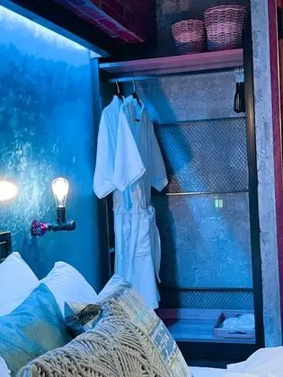Deluxe Stüdyo Süit