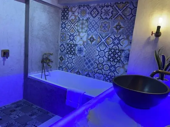 Deluxe Stüdyo Süit