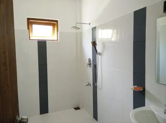 Classic Tek Büyük veya İki Ayrı Yataklı Oda, Bahçe Manzaralı, Bahçeli
