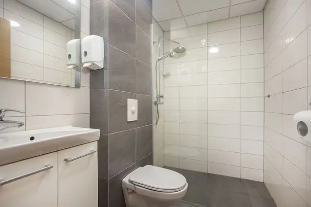 Standard Tek Büyük Yataklı Oda, Ortak Banyo