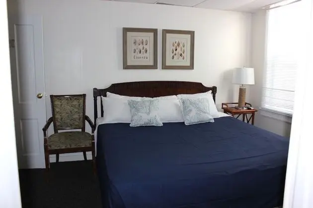 Standard Oda (1 Full Bed)
