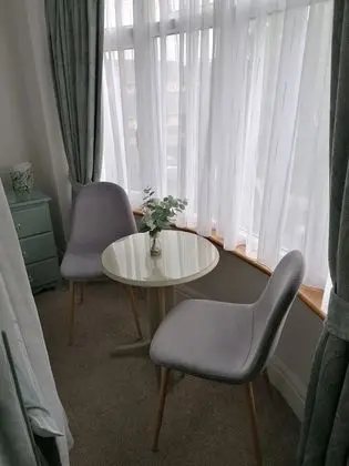 Luxury Tek Büyük Yataklı Oda (Four Poster Bed)