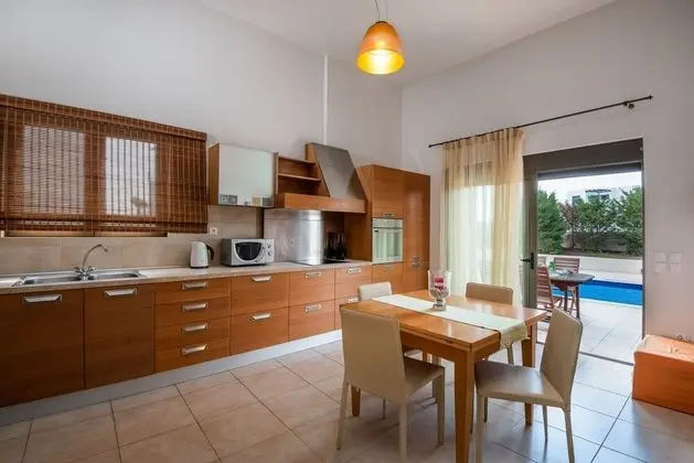 Villa, 4 Yatak Odası (2 seperate entrances, 2 Floors)
