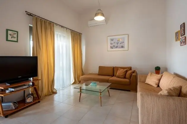 Villa, 4 Yatak Odası (2 seperate entrances, 2 Floors)