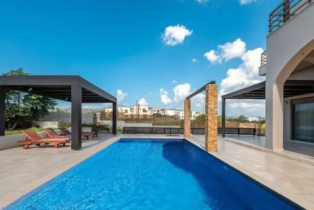 Villa, 4 Yatak Odası (2 seperate entrances, 2 Floors)