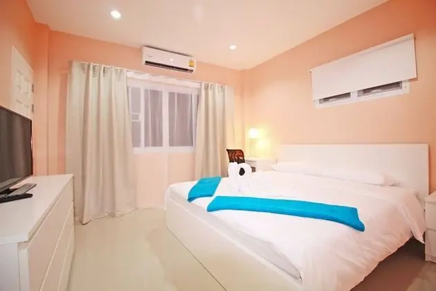2 Bedrooms Villa
