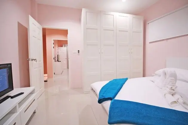 2 Bedrooms Villa