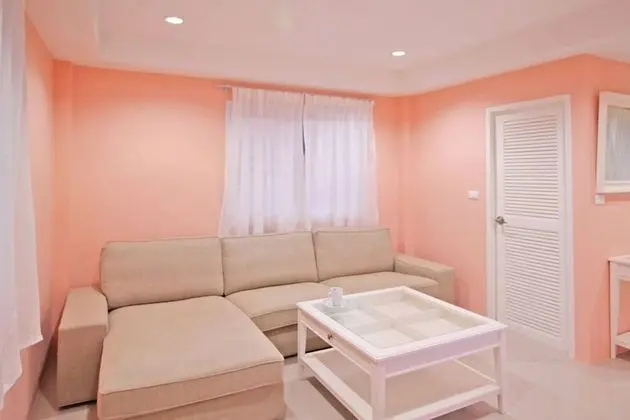 2 Bedrooms Villa